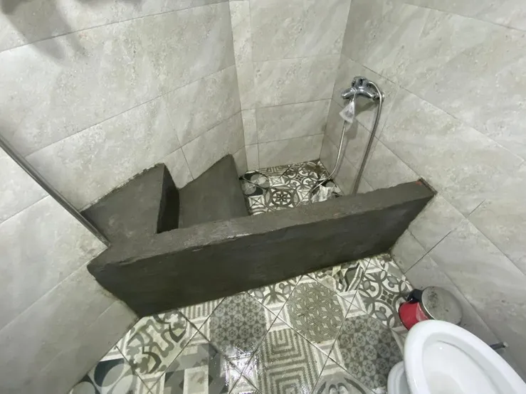 室內泥作浴室低隔間