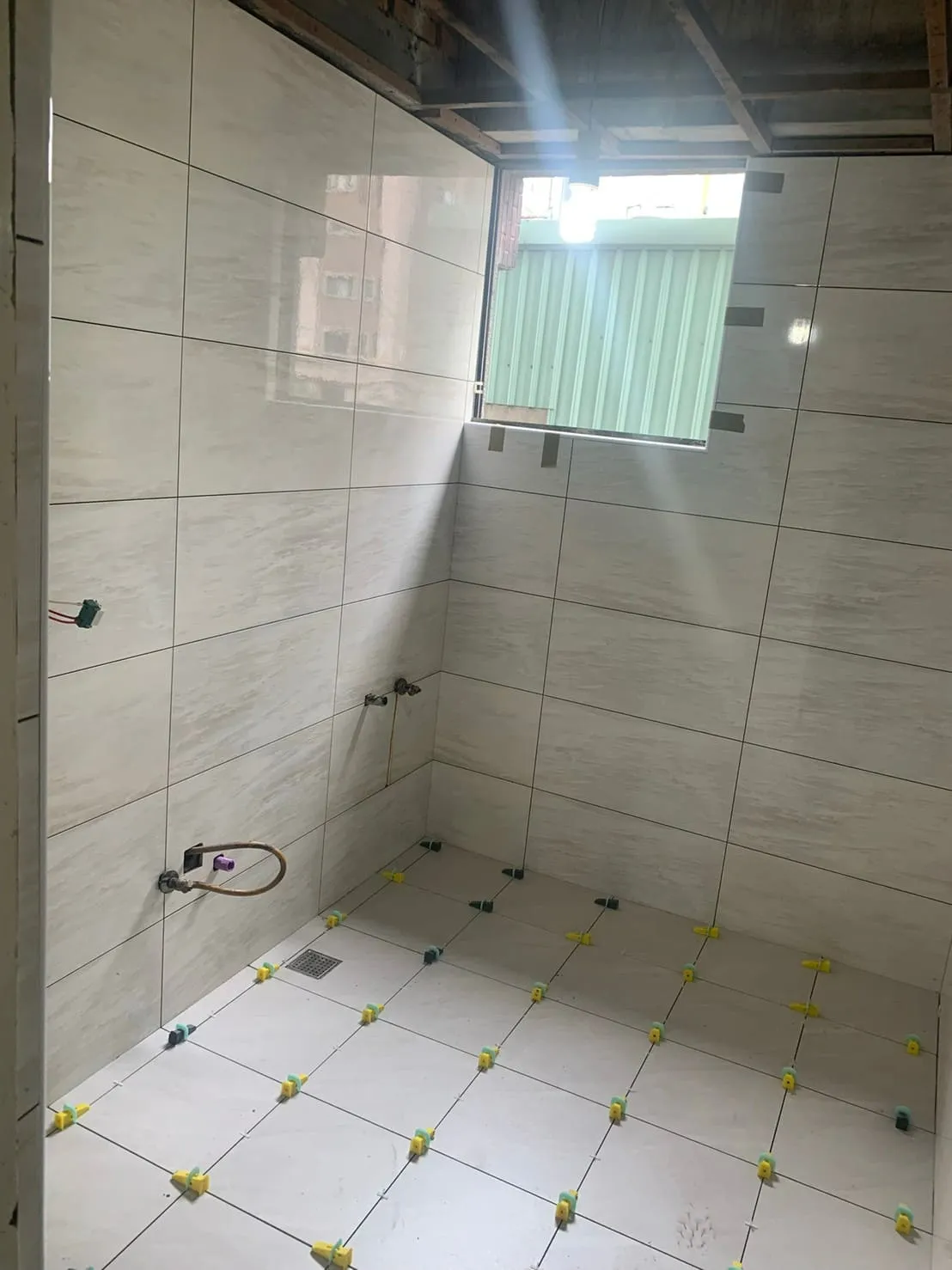 浴室磁磚鋪設工程