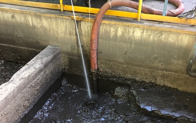 汙泥池抽取過程